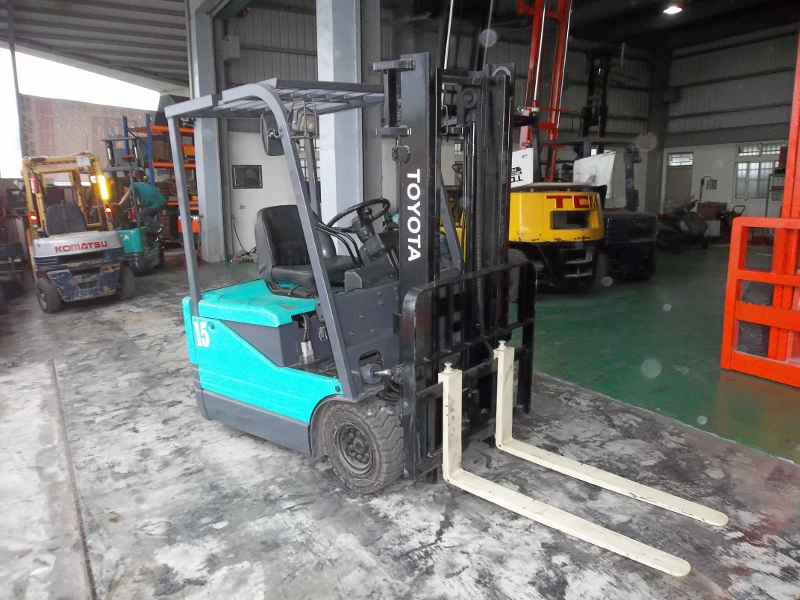 彰化中古堆高機-13.豐田5FD1.5頓-03