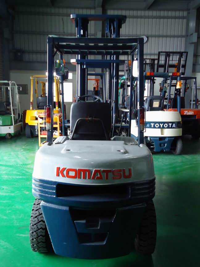 彰化中古堆高機-23.小松11型FD2.5t-02