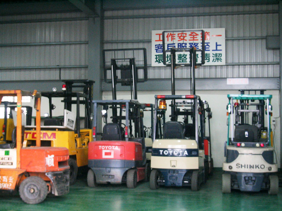 彰化堆高機買賣-順盛興企業有限公司-堆高機