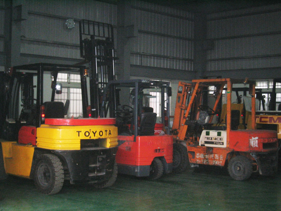 彰化堆高機買賣-順盛興企業有限公司-堆高機