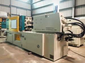 全立發射出成型機