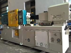 廣合盛射出成型機