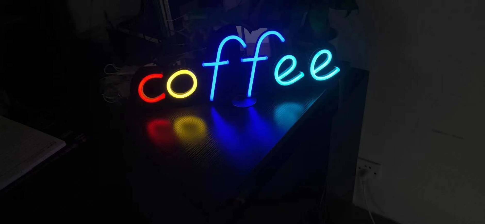 LED霓虹-廣告招牌-階梯廣告招牌4