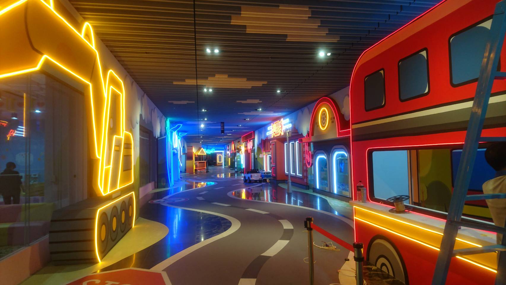 LED燈霓虹燈(台北市廣告招牌階梯廣告招牌)