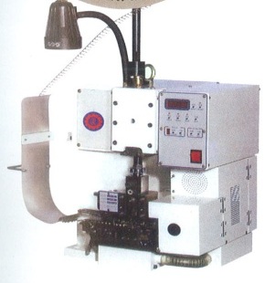 伺服連續剝皮打端機