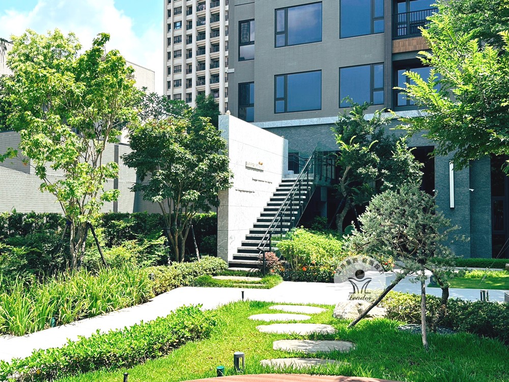 竹北建案-砌花台