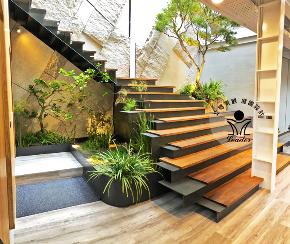 台中飲料店-室內水池