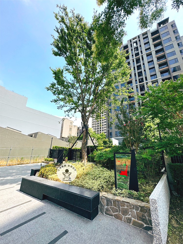 竹北建案-砌花台