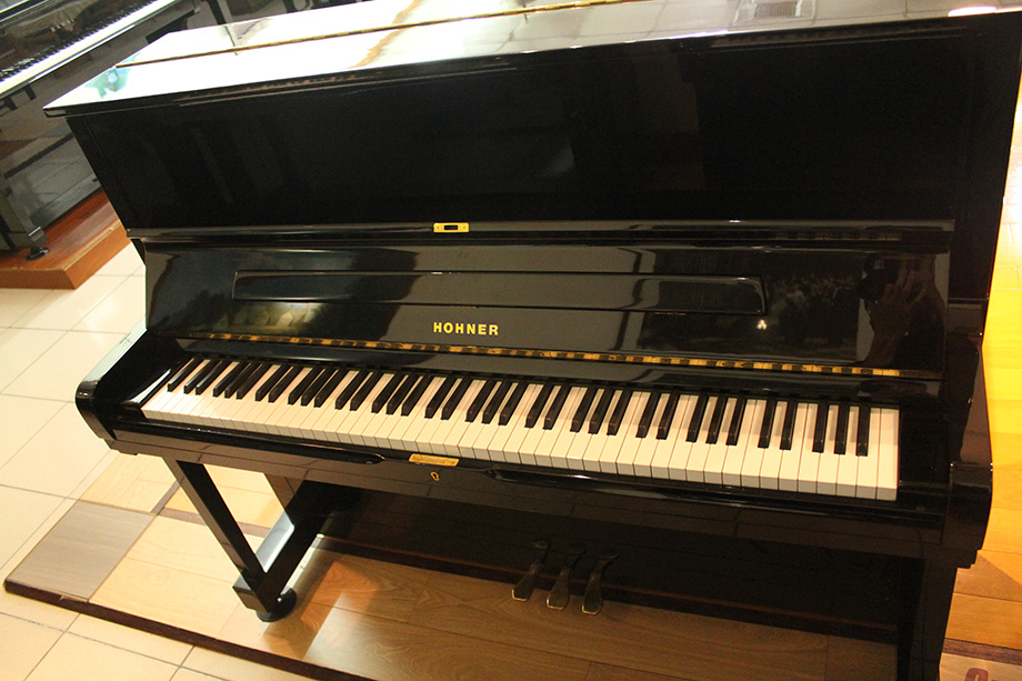 HOHNER-02