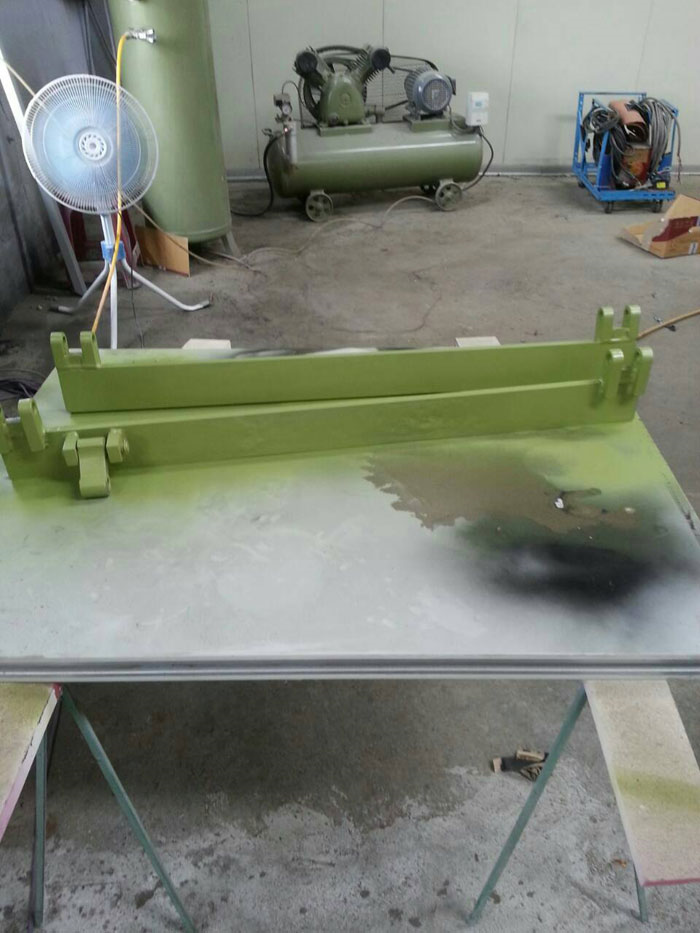 高空作業車零件個別防鏽噴漆