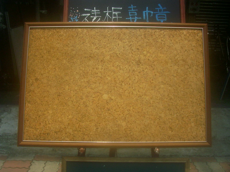 木框公佈欄