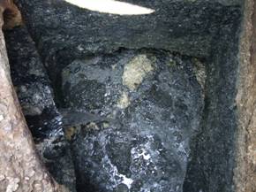 涵管油汙阻塞疏濬施工─清理疏通前