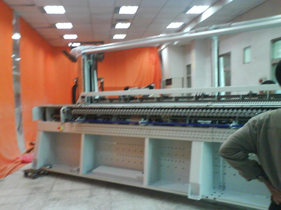 特輸蕾絲機搬運