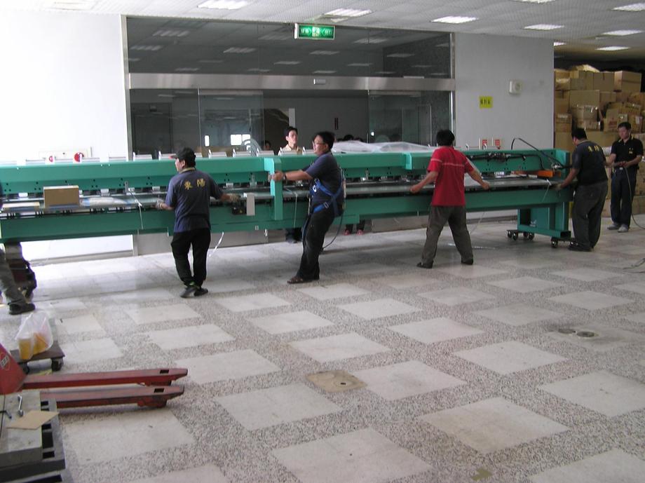 繡花車吊裝搬運