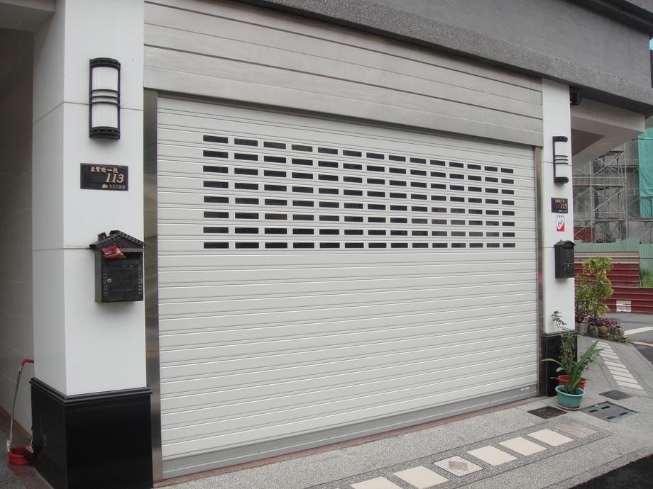 舊屋整修翻新-鍍鋁鋅快速捲門安裝規劃