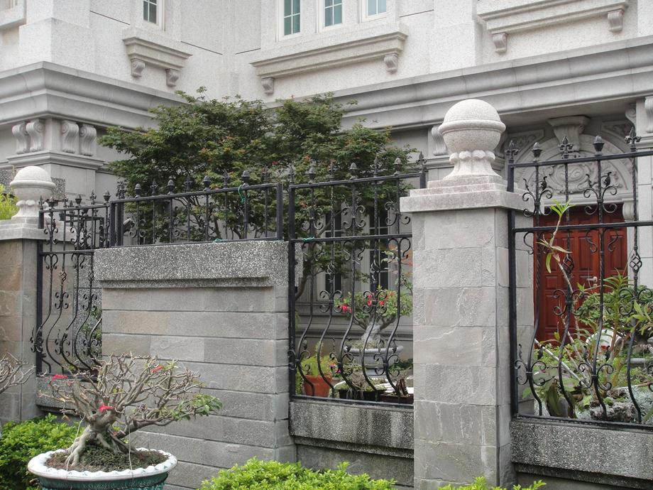 房屋整修-鍛造圍牆欄杆