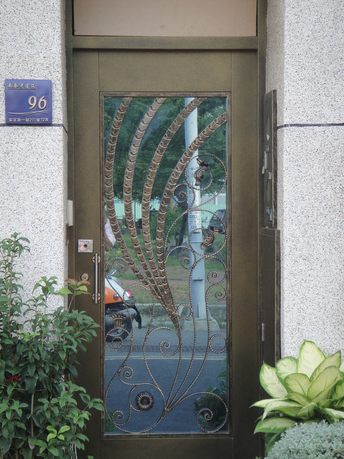 房屋整建-鍛造門規劃施工