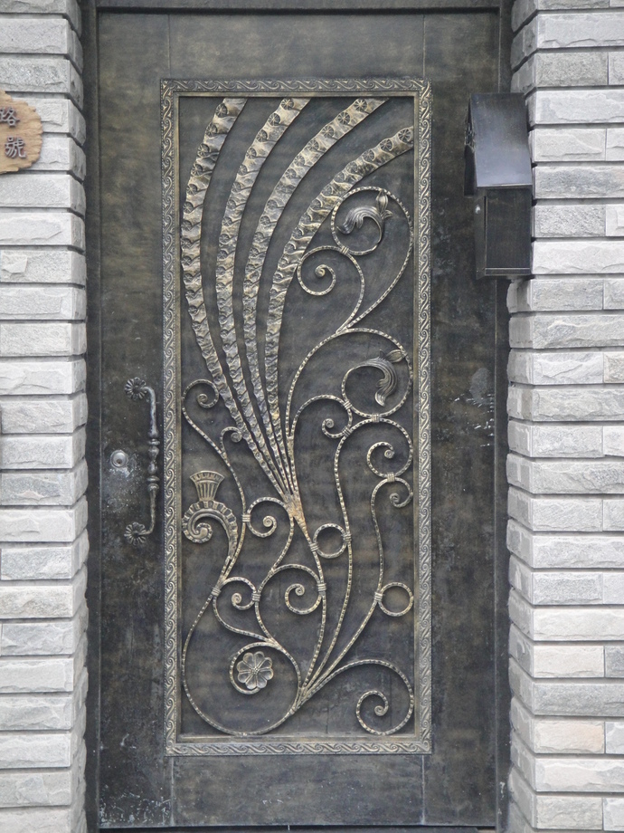 房屋整建-鍛造門規劃施工