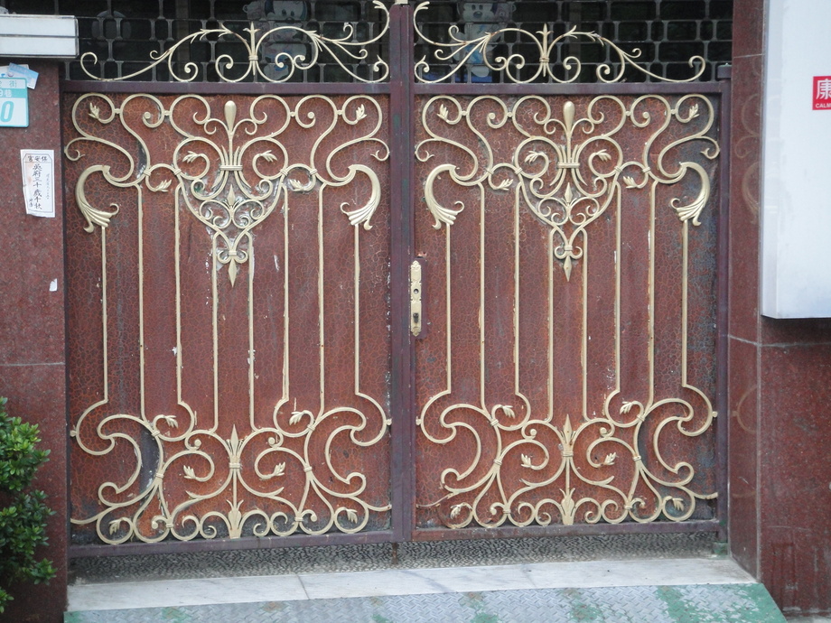 房屋整建-鍛造門規劃施工