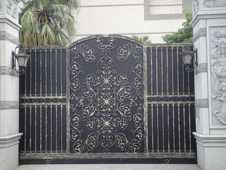 舊房屋整修-鍛造鑄鋁門設計安裝