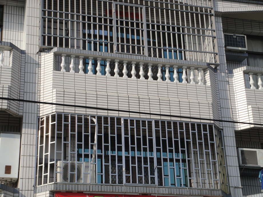 房屋修繕-白鐵鐵窗安裝規劃