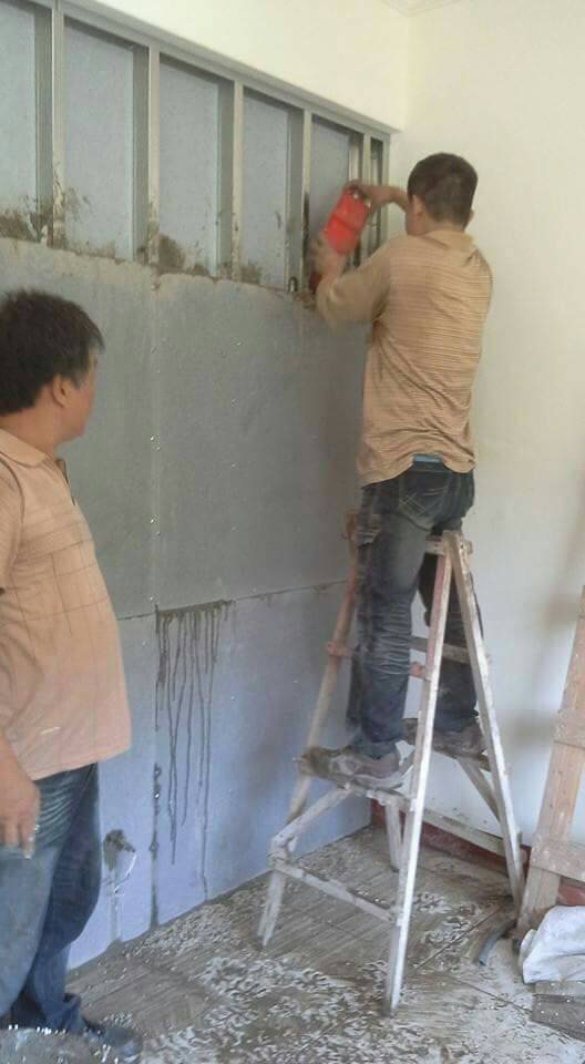 舊房屋整修-抹窗框水泥