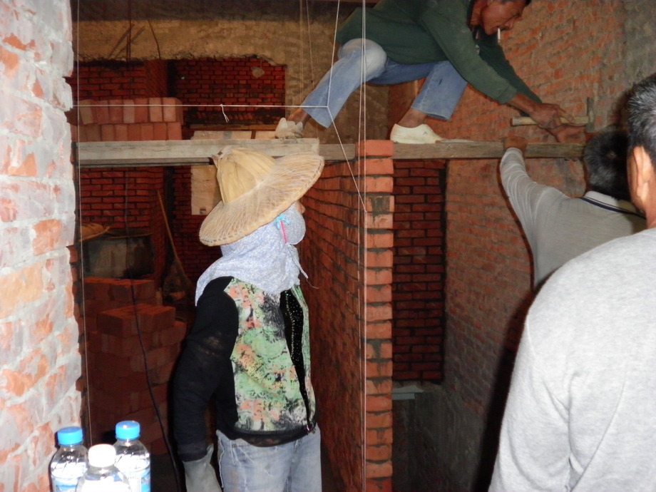 舊房屋翻修-紅磚頭砌磚