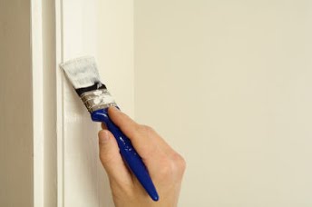 舊房屋整新修繕-門框油漆粉刷