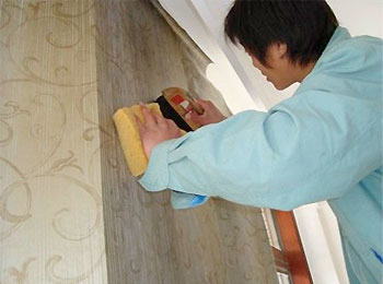舊房屋整修-貼壁紙施工