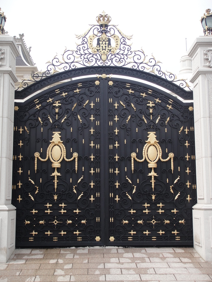 舊房屋翻修-鍛造大門