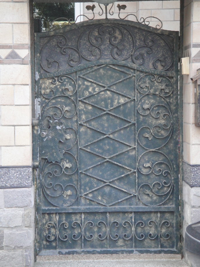 舊房屋翻修-鍛造藝術門花樣式