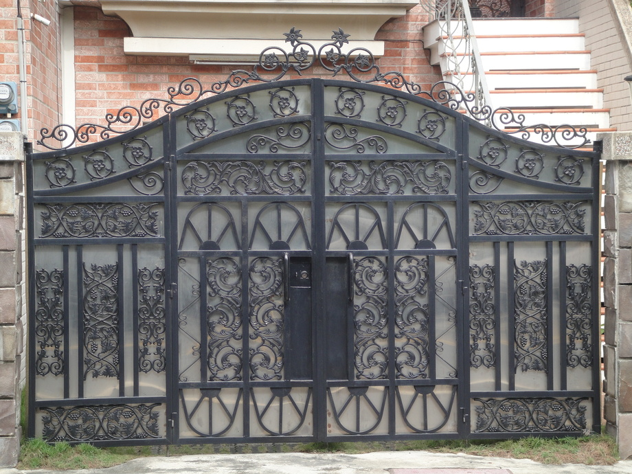 舊房屋翻修-藝術鍛造大門樣式訂做