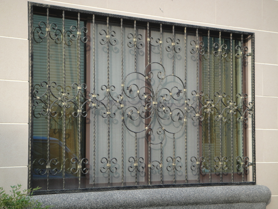 舊房屋翻修-藝術鍛造窗樣式訂做