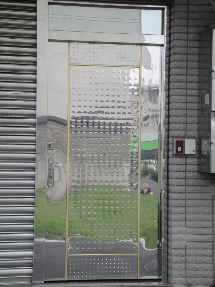 舊屋翻新-白鐵門樣式訂製規劃