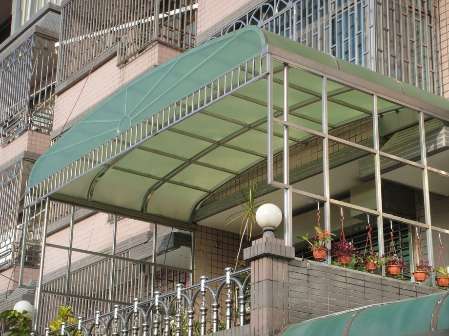 房屋整新裝修-採光罩安裝設計