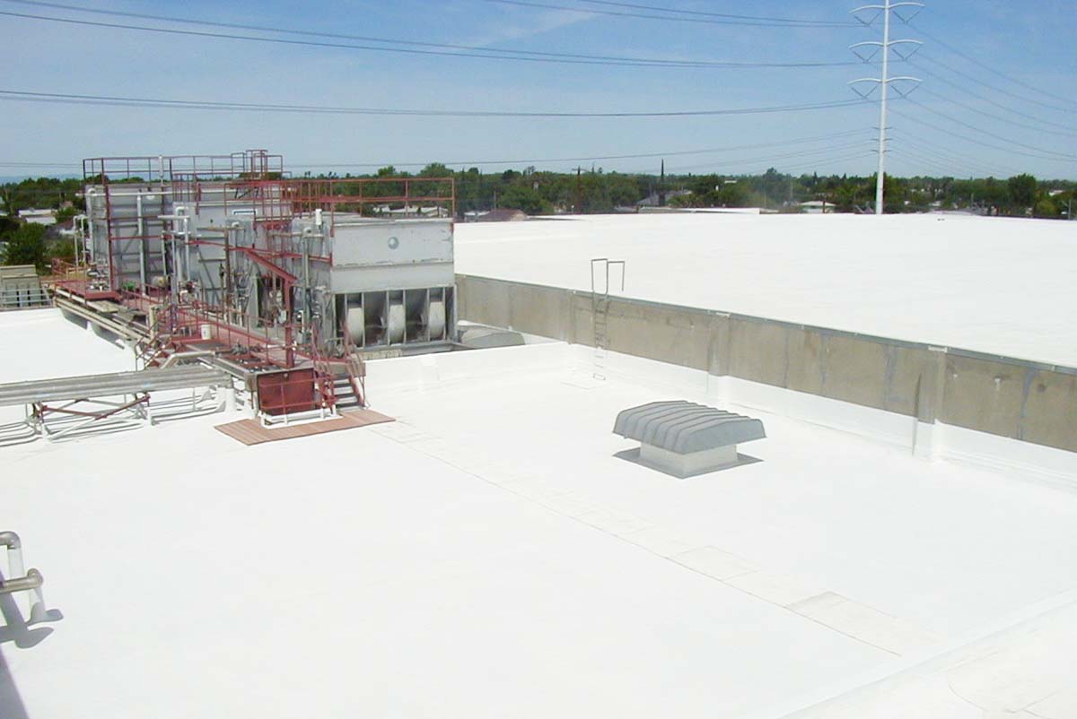 舊屋整修-廠房防水隔熱施工後