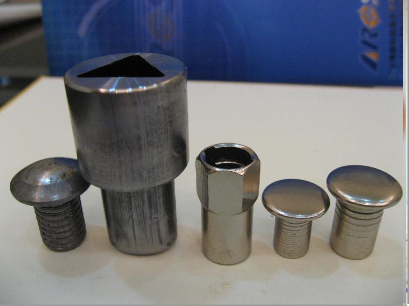 金屬冷鍛零件03