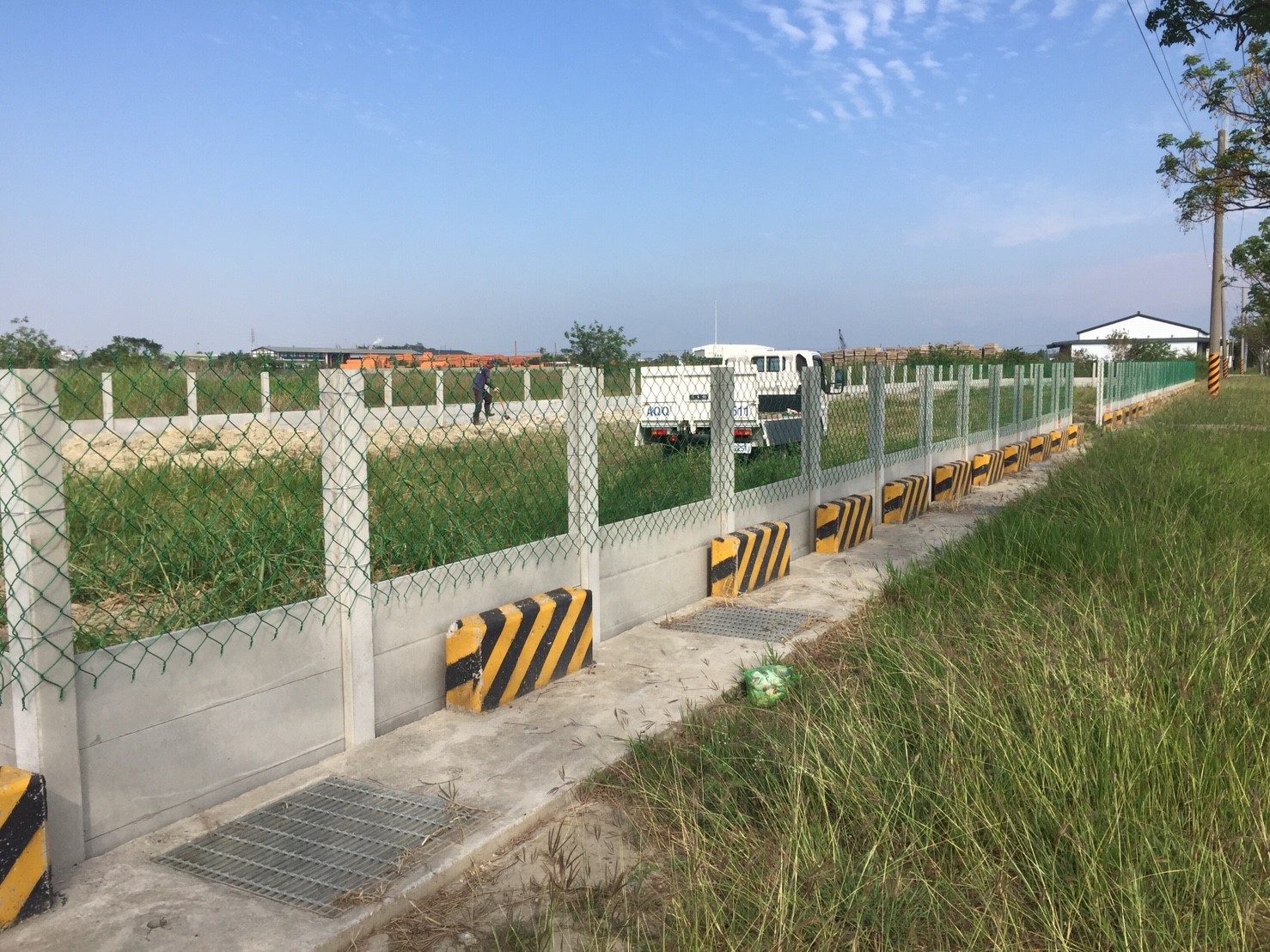 水泥牆圍籬施工_171011_0011