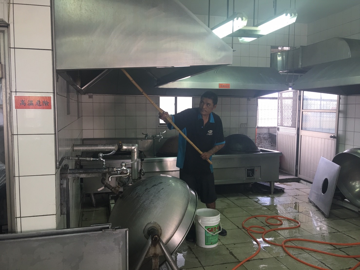 高雄餐廳廚房清潔打掃