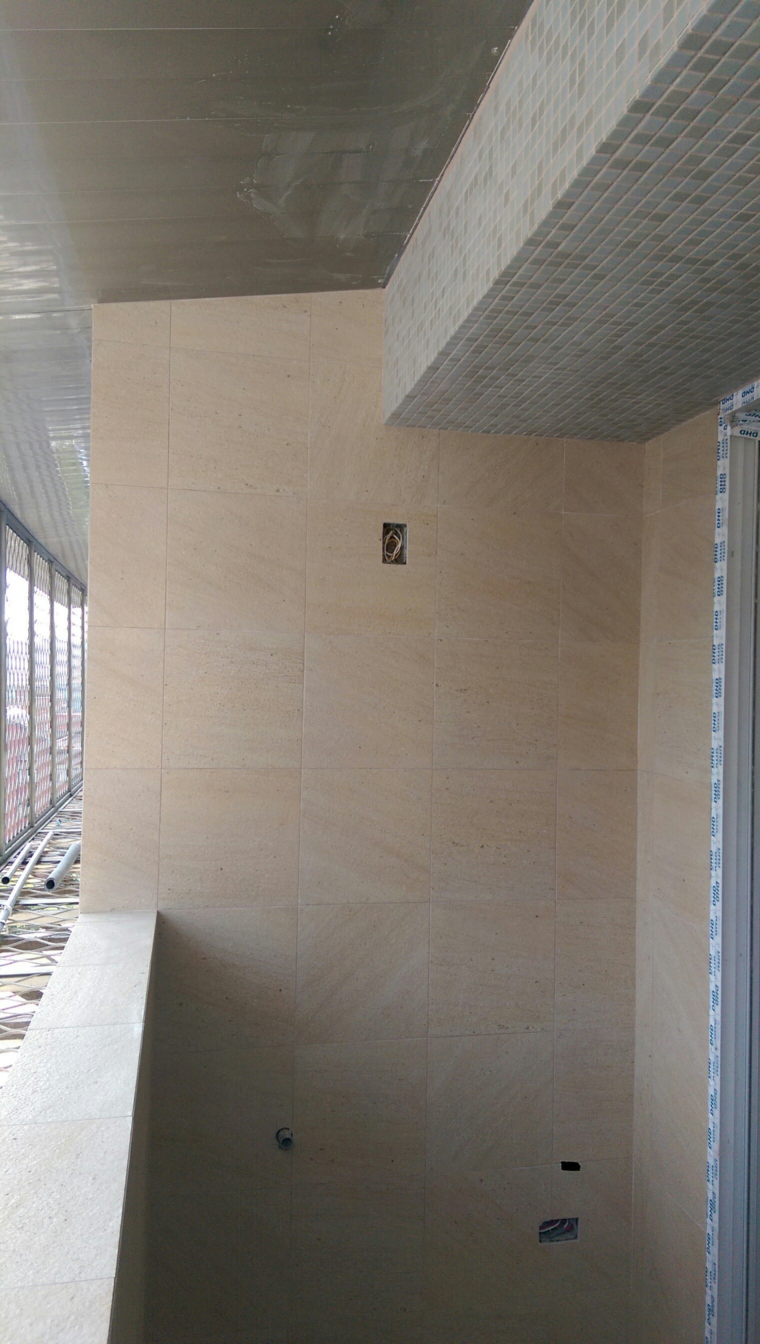 外陽台,壁磚施工,磁磚打孔