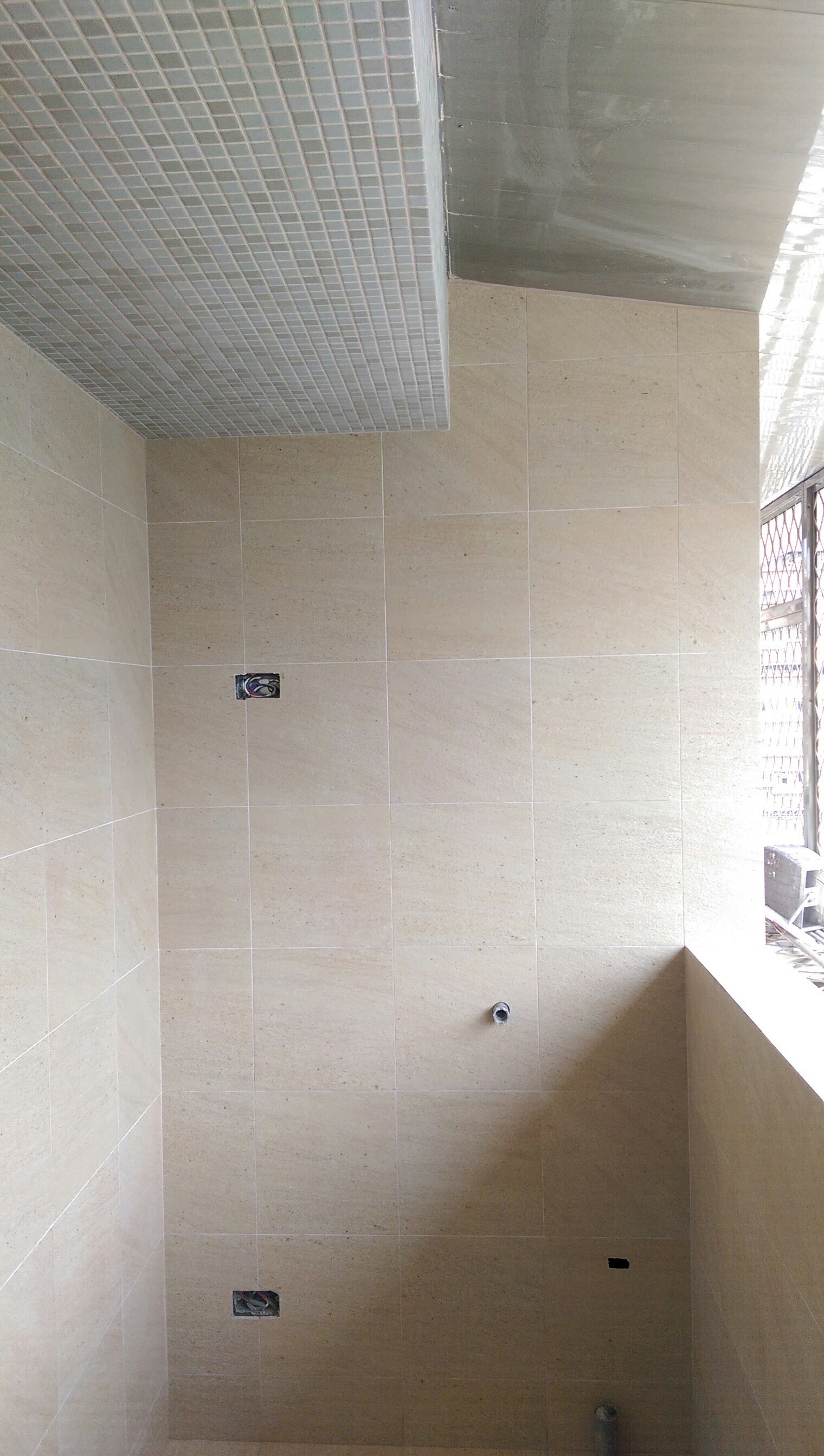 外陽台,壁磚施工,磁磚打孔