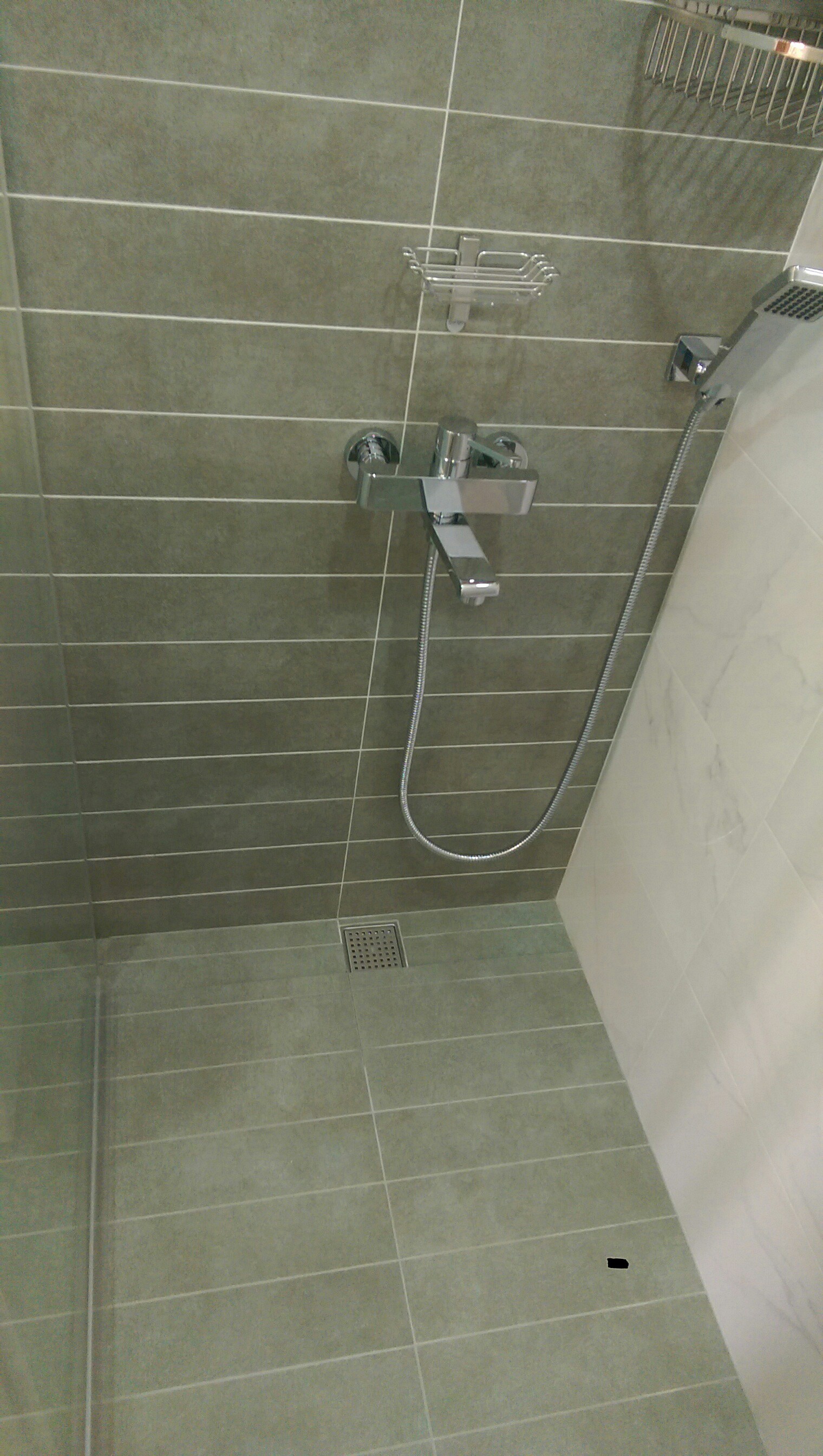 浴室,壁面施工,磁磚鋪設