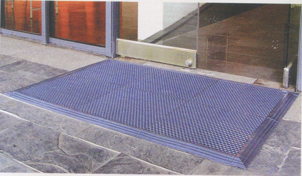 安全防撞地墊公司