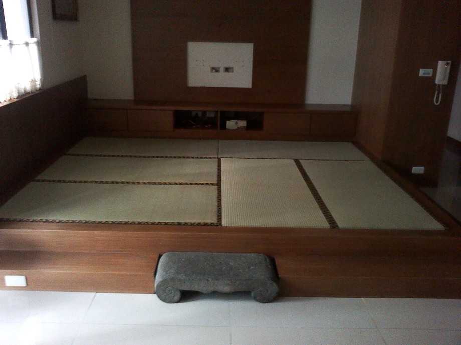 榻榻米床