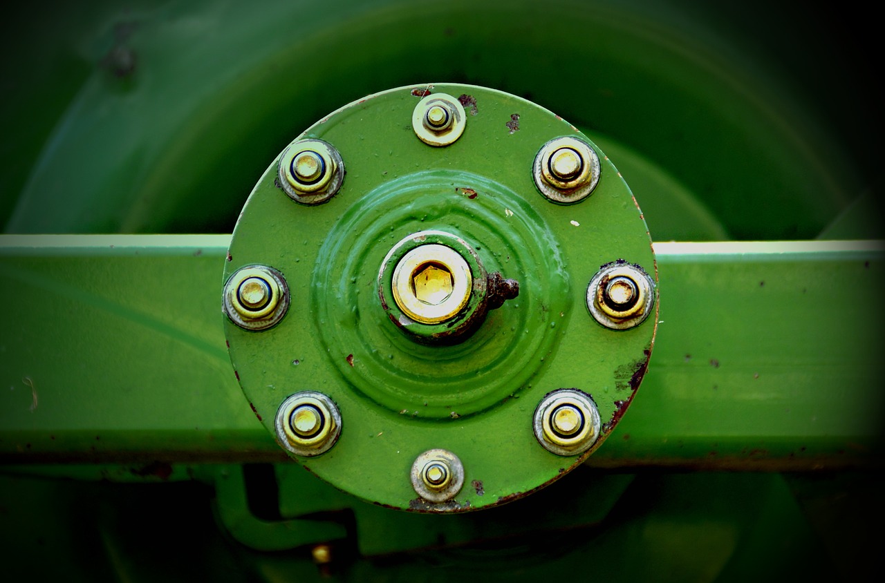 鋼鐵、鋼管、球閥、閘閥、法蘭、彎頭、墊片、零件、砂輪、軸承、螺絲、螺帽、氣、電工具、不袗管、配管工具、消防配件、氬悍零件