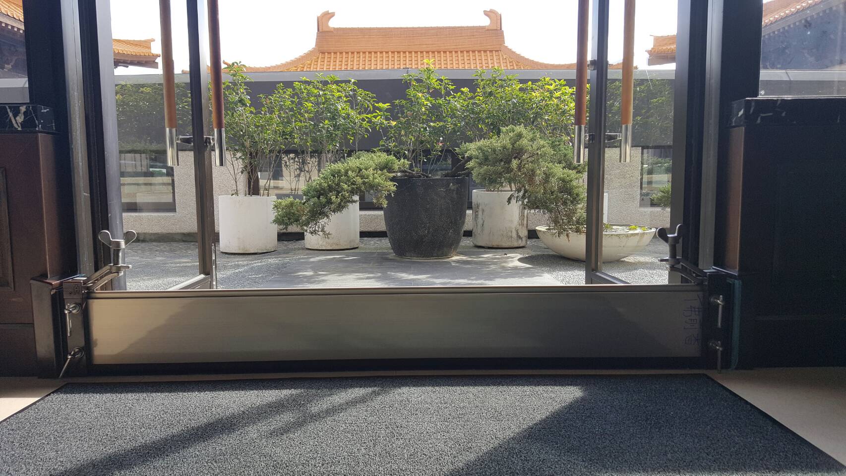 佛陀紀念館佛前香