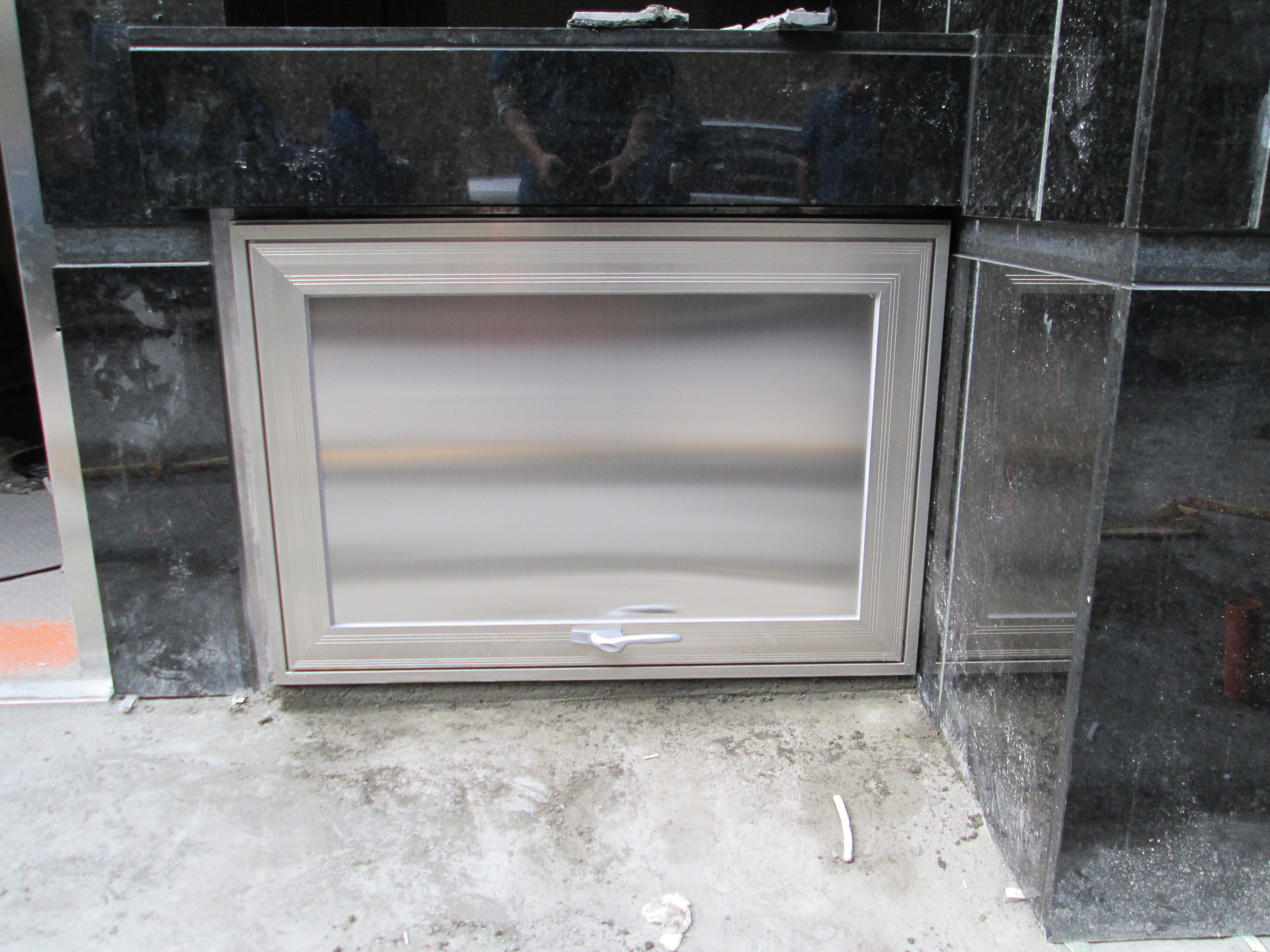 仁本建設多功能水密窗