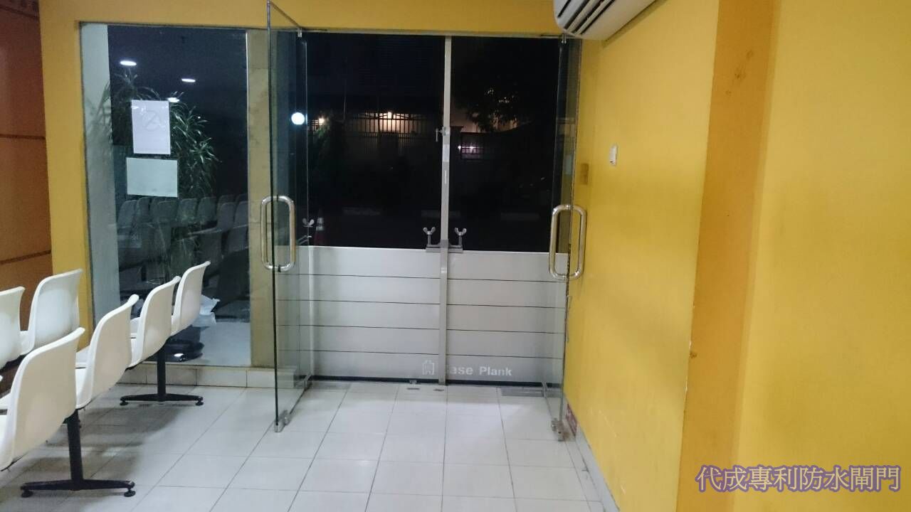 印尼醫院左側門1