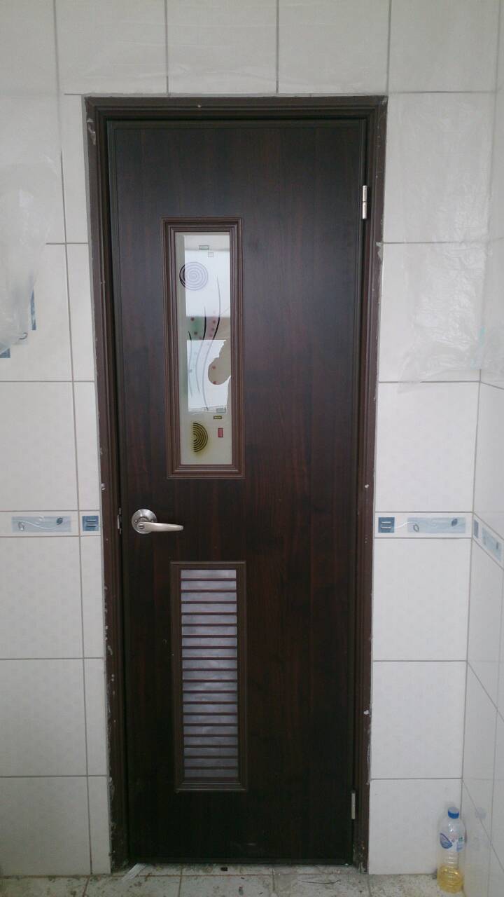 浴廁鋁門，塑鋼門