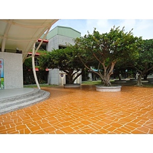 紙模_富岡國小司令台周邊地坪